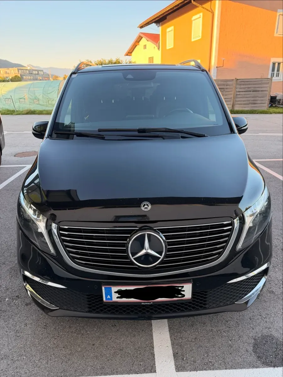 Mercedes-Benz Eqv