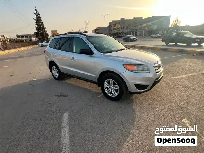 Hyundai Santa Fe 2012 photo 2