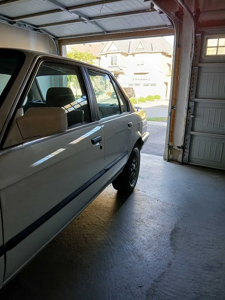 BMW E30 1991 photo 5