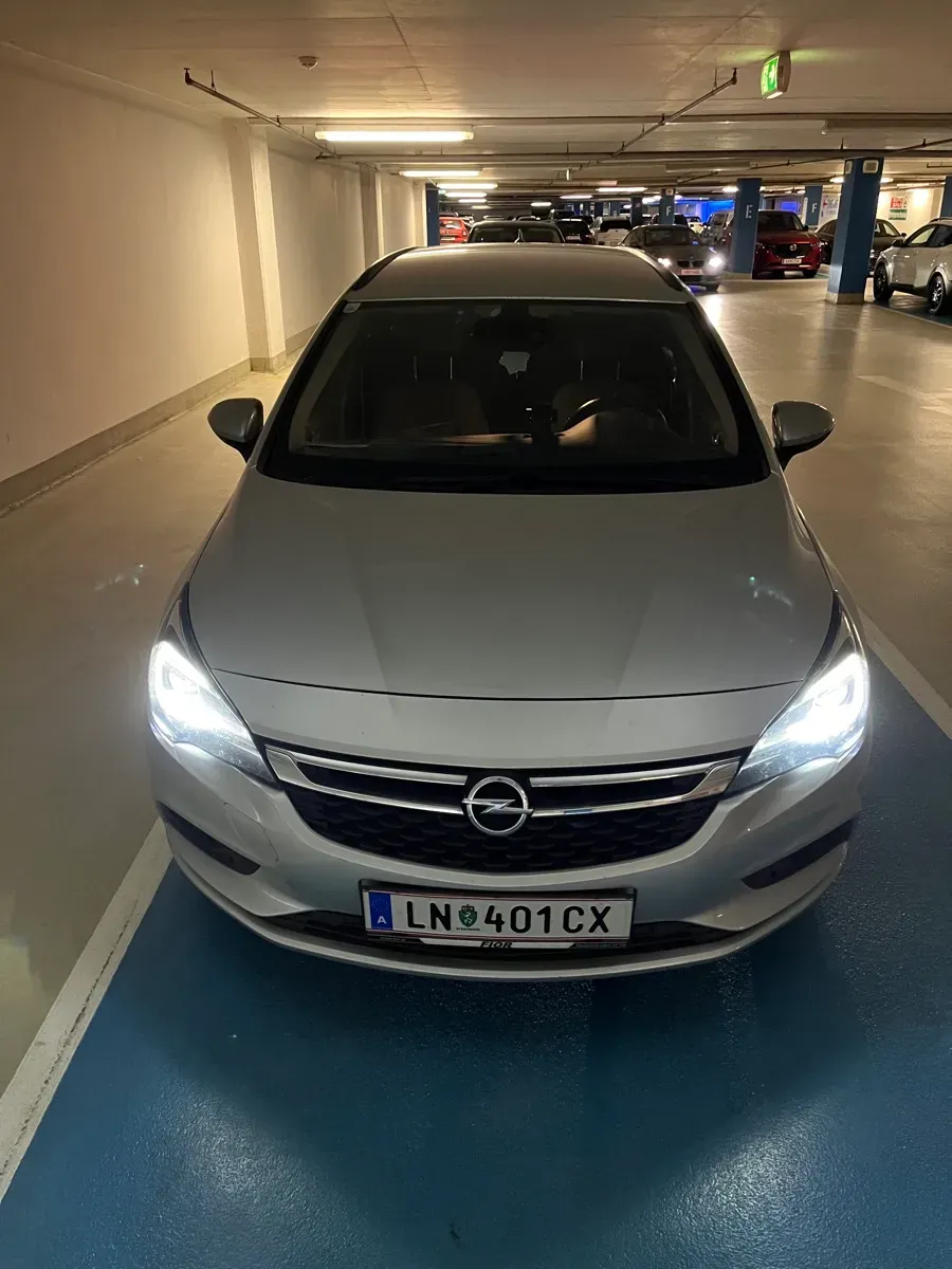 Opel Astra 2017 photo 3