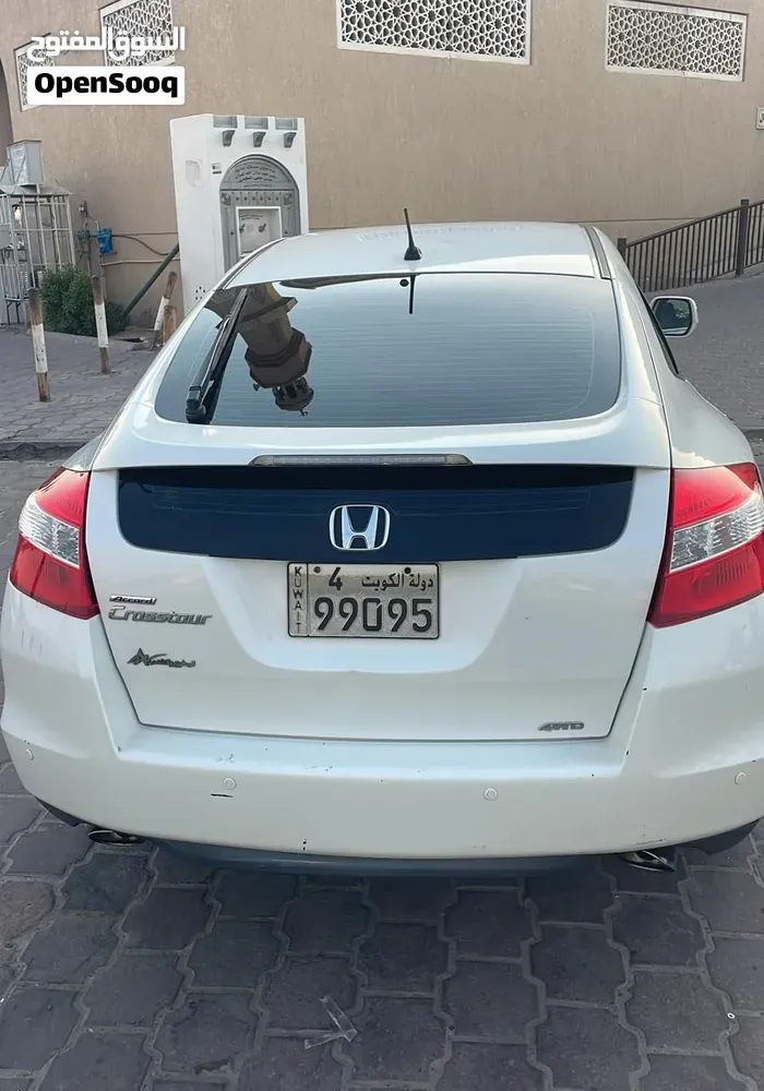 Honda Accord 2010 photo 2