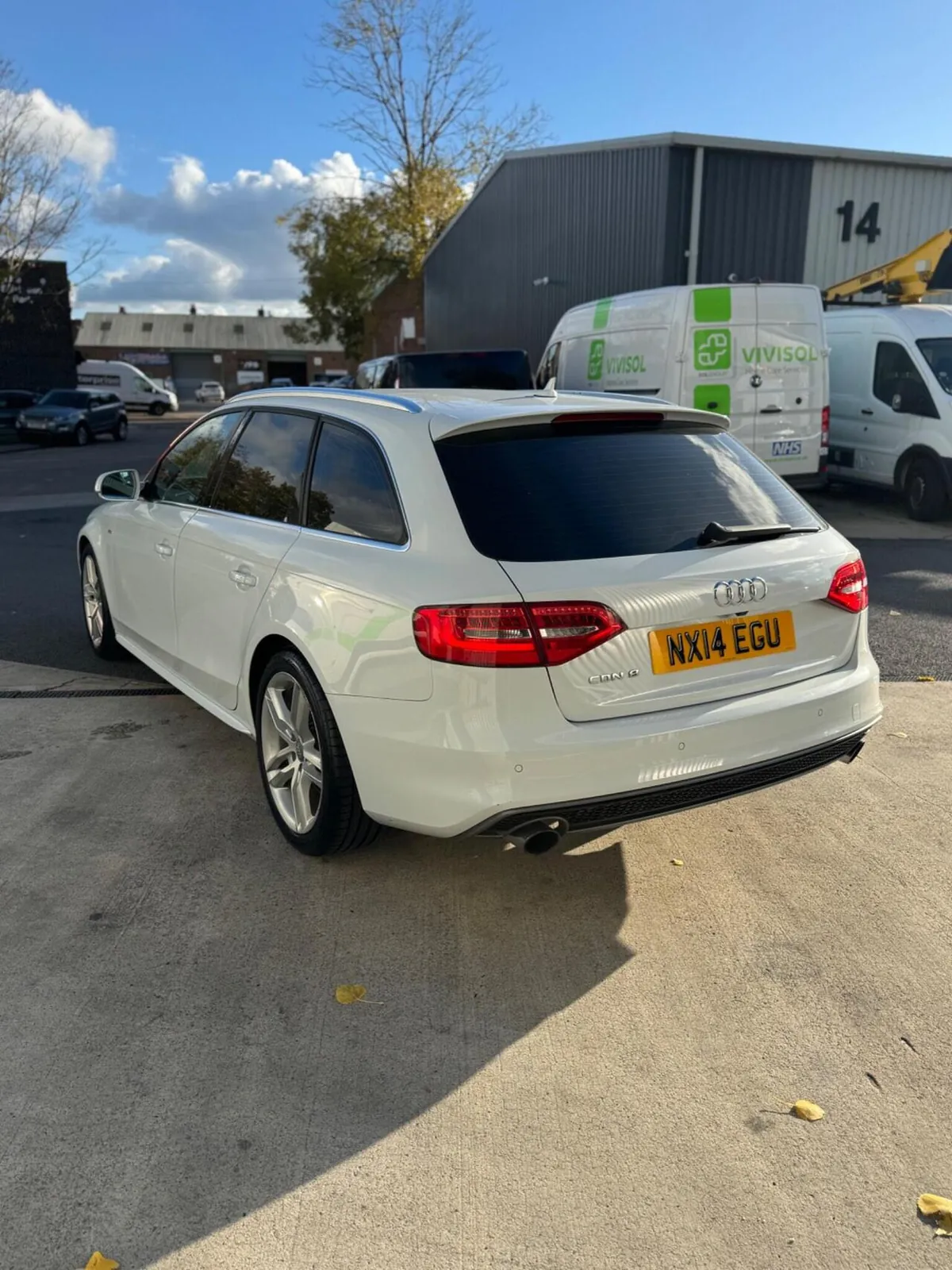 Audi A4 2014 photo 5