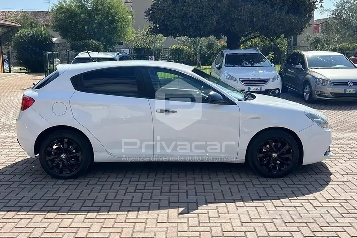Alfa Romeo Giulietta 2018 photo 4