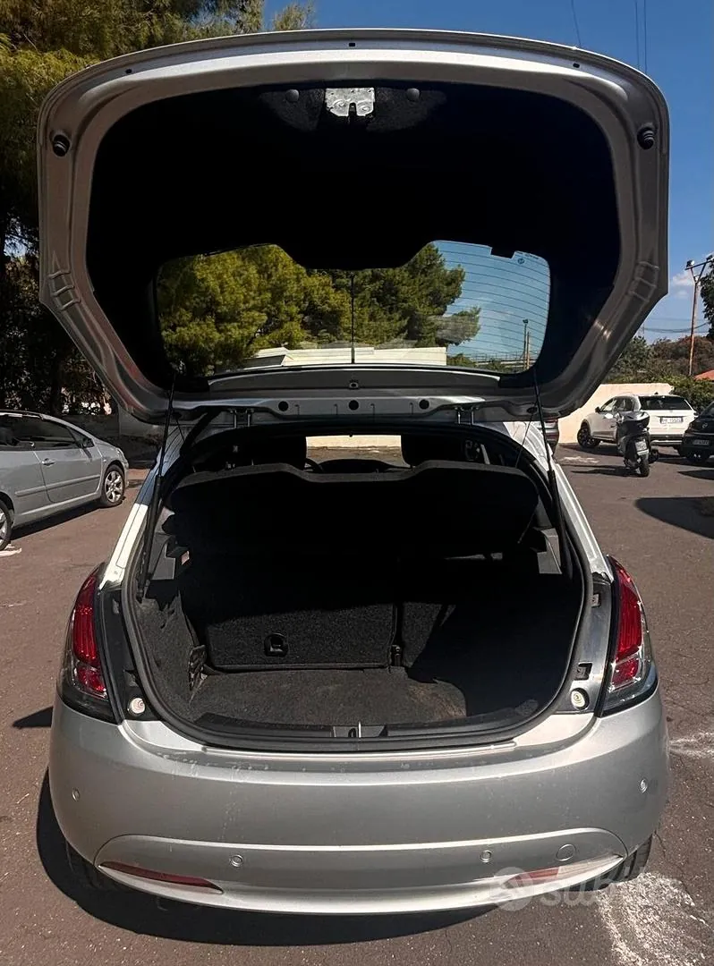 Lancia Ypsilon 2016 photo 5