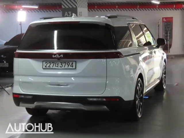 Kia Carnival 2023 photo 3