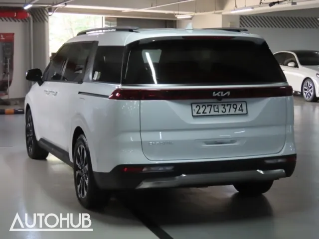 Kia Carnival 2023 photo 4