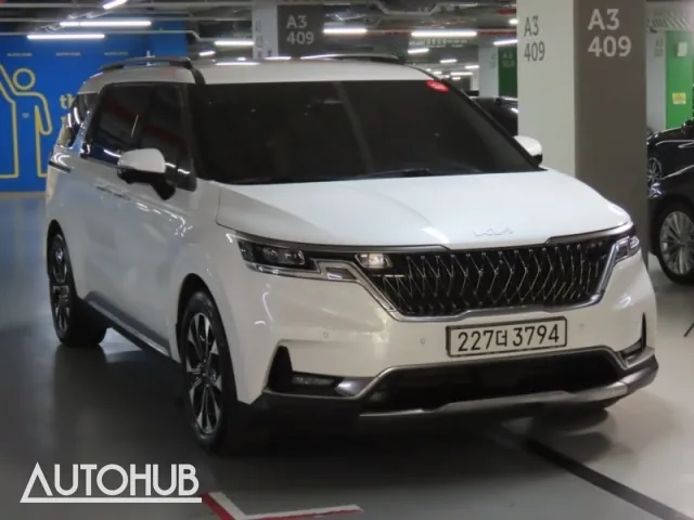 Kia Carnival 2023 photo 2