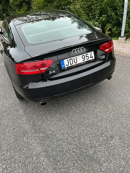 Audi A5 2011 photo 3
