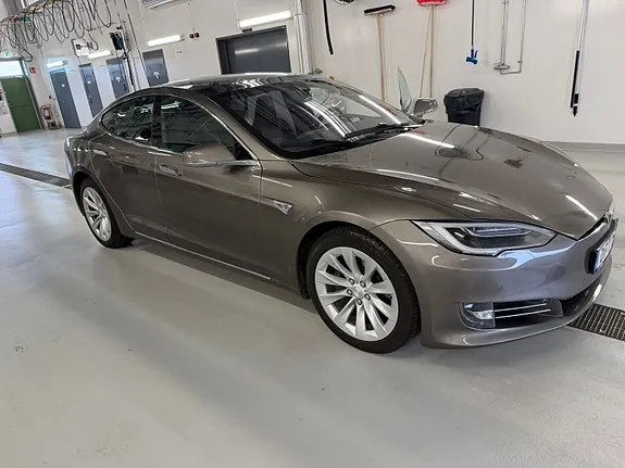 Tesla Model S 2016 photo 2