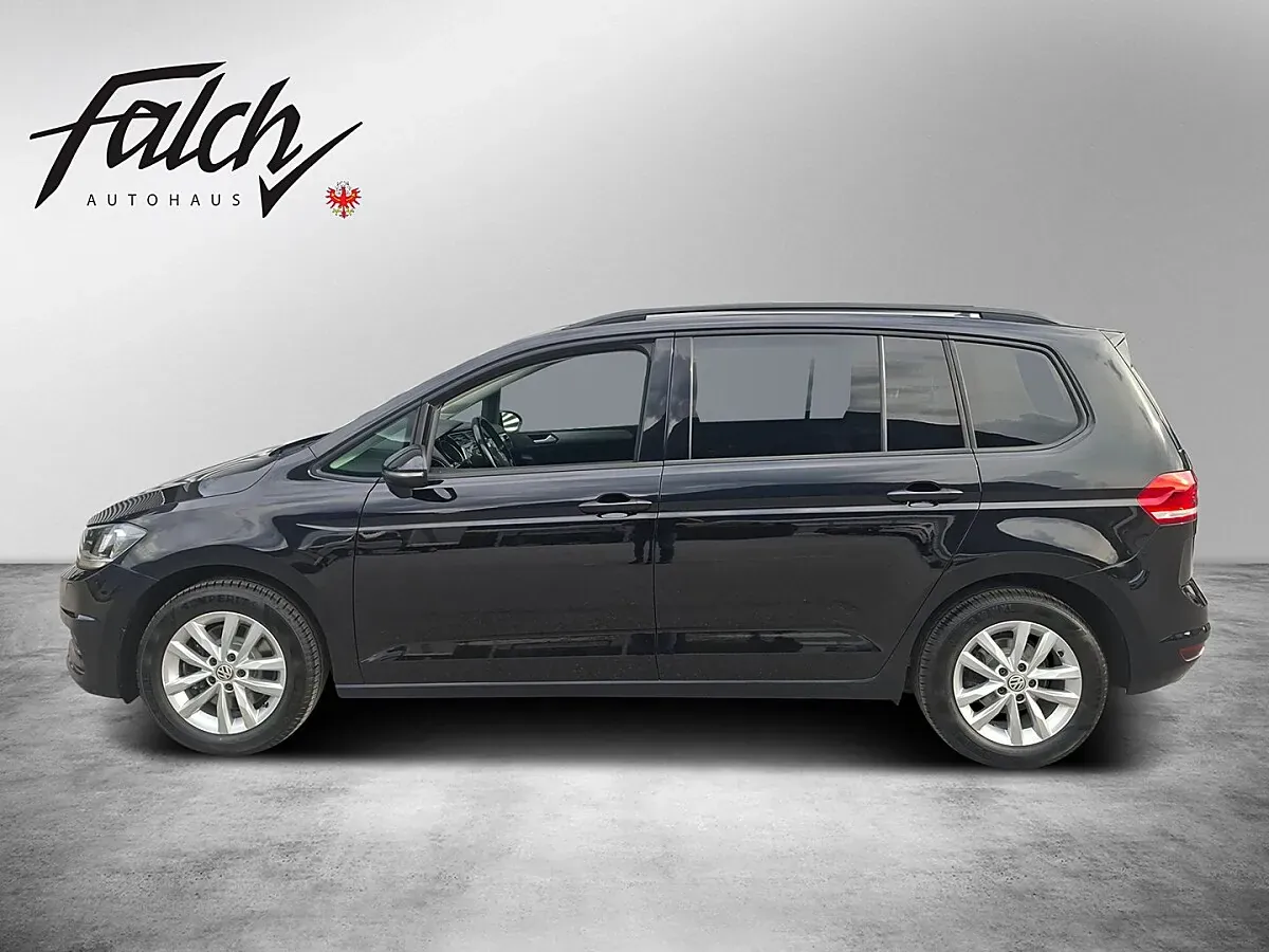 Volkswagen Touran 2018 photo 2
