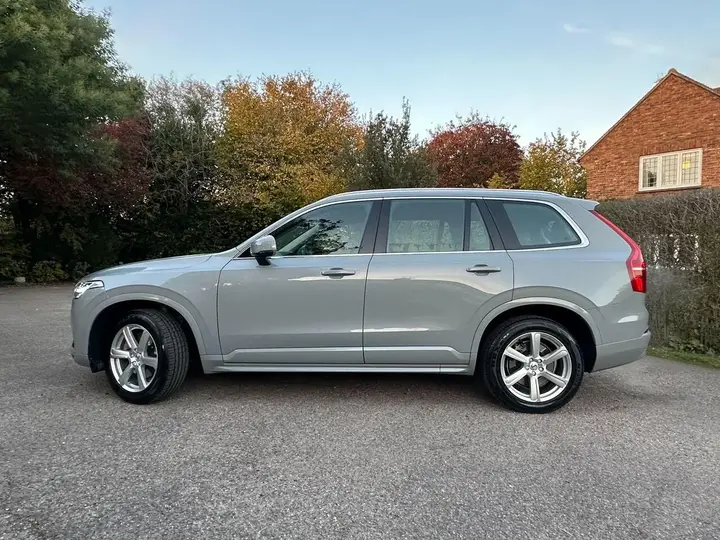 Volvo Xc90 2023 photo 2