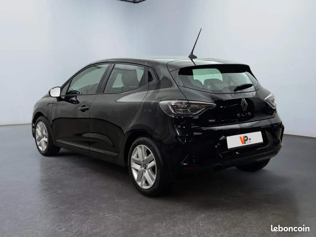 Renault Clio 2025 photo 2
