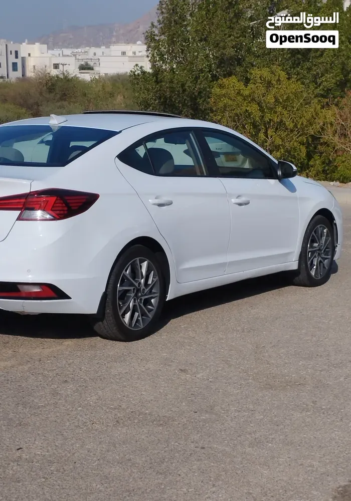 Hyundai Elantra 2020 photo 3
