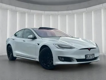 Tesla Model S 2018 photo 2
