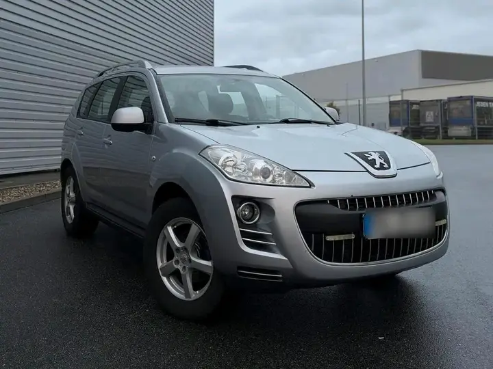 Peugeot 4007