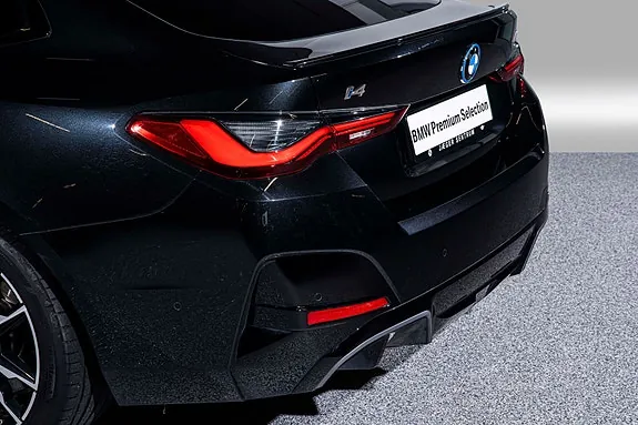 BMW I4 2023 photo 4