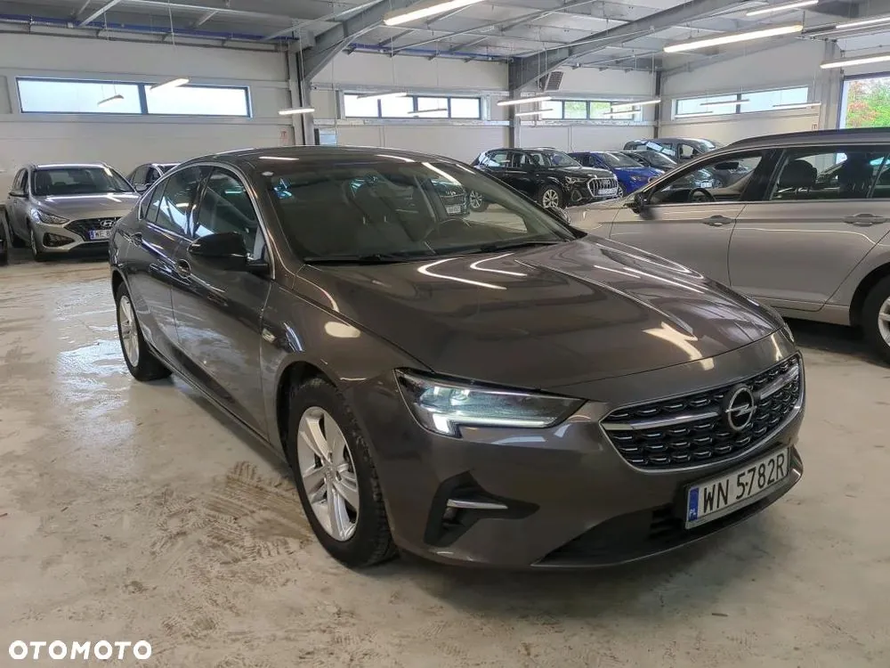 Opel Insignia 2022 photo 2