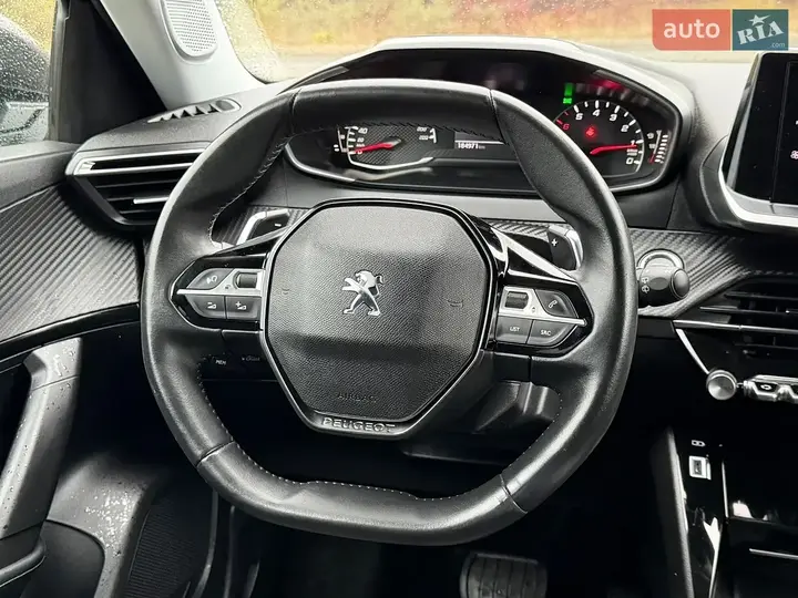 Peugeot 2008 2021 photo 4
