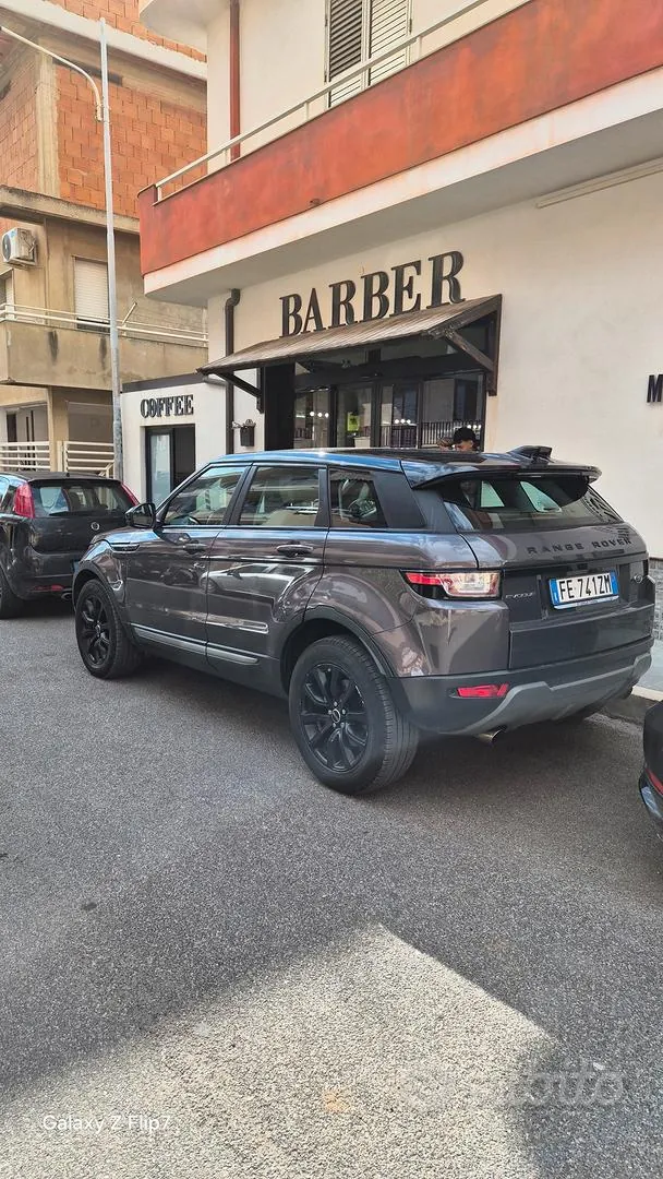 Land Rover Range Rover Evoque 2016 photo 4