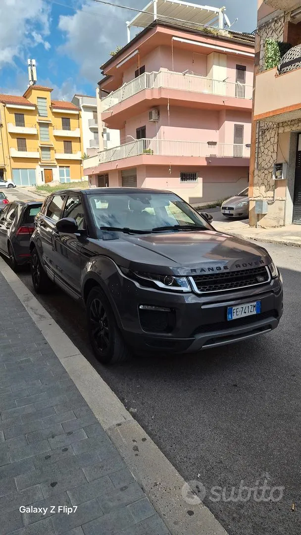 Land Rover Range Rover Evoque 2016 photo 2