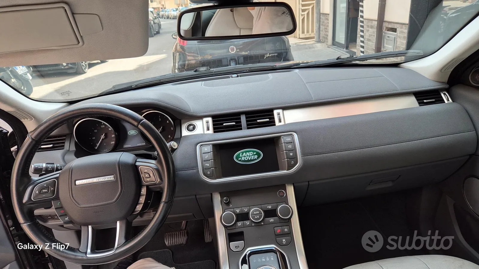 Land Rover Range Rover Evoque 2016 photo 5