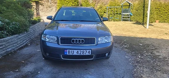 Audi A4 2002 photo 2