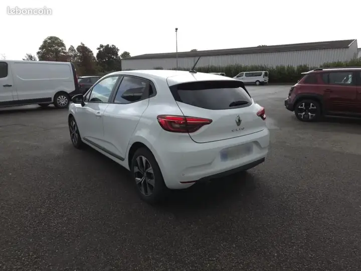 Renault Clio 2023 photo 4