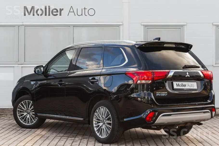 Mitsubishi Outlander 2021 photo 3