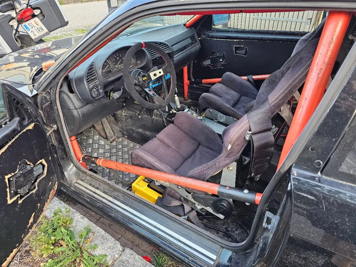 BMW 3 Series 1992 photo 3