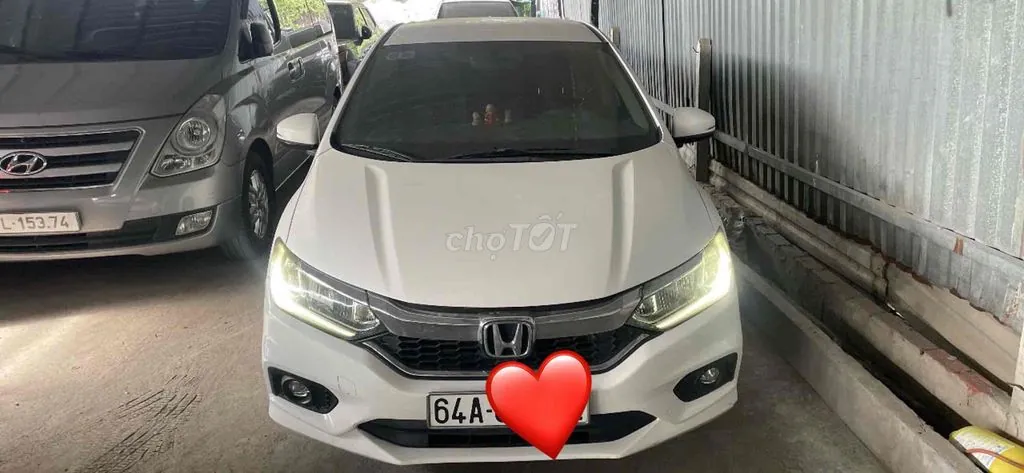 Honda City 2018 photo 2