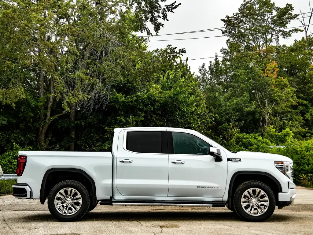 GMC Sierra 1500 2026 photo 3