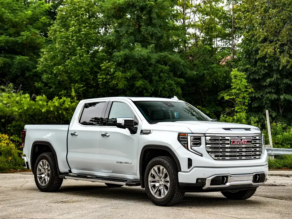GMC Sierra 1500 2026 photo 2