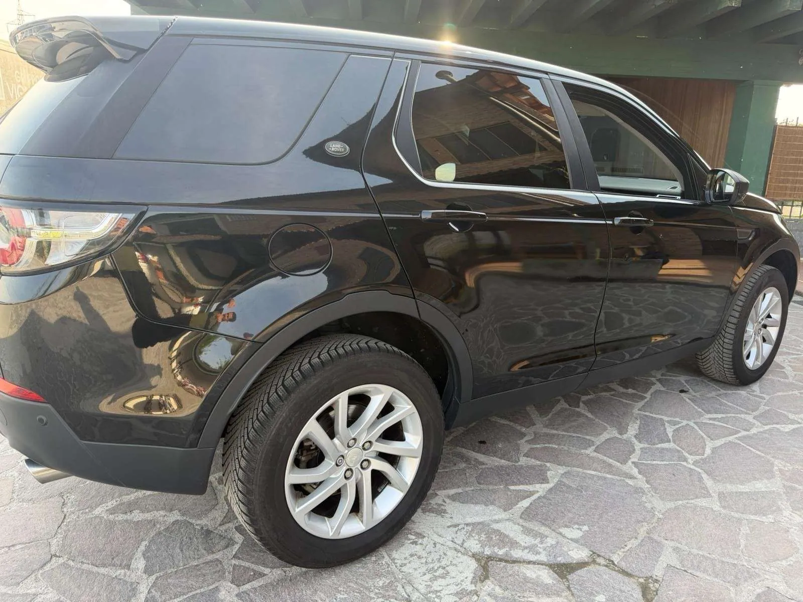 Land Rover Discovery Sport 2015 photo 4