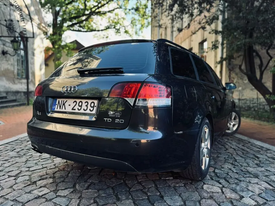 Audi A4 2008 photo 5