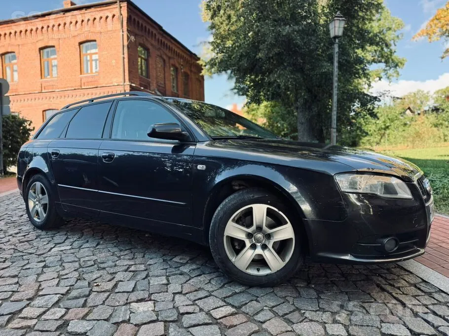 Audi A4 2008 photo 2