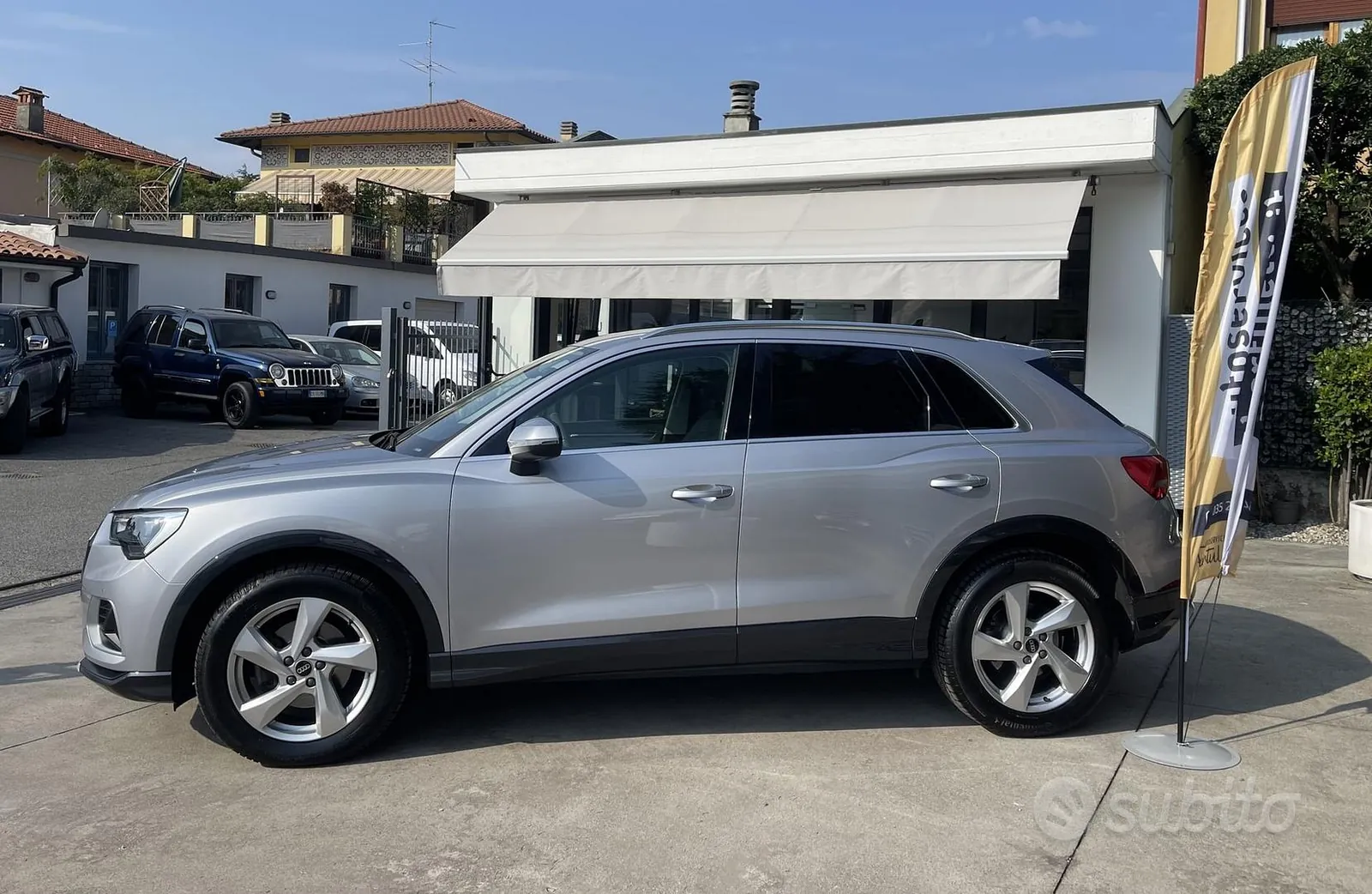 Audi Q3 2022 photo 2