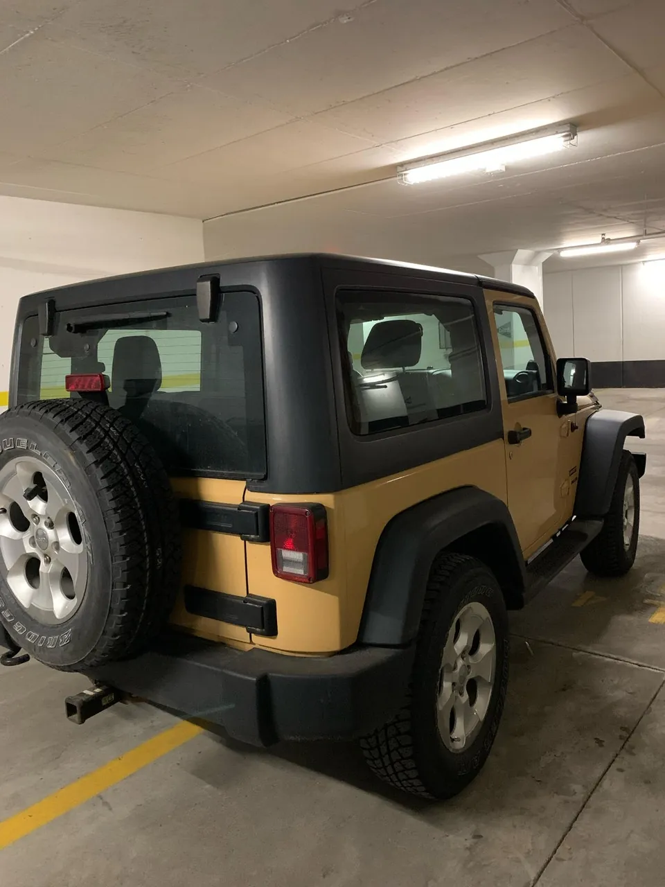 Jeep Wrangler 2014 photo 2