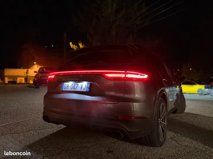 Porsche Cayenne 2022 photo 4