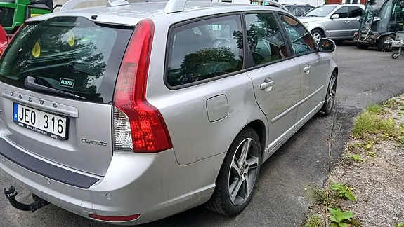 Volvo V50 2012 photo 3