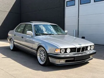 BMW 735I