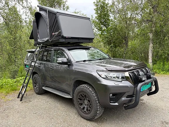 Toyota Land Cruiser 2021 photo 2
