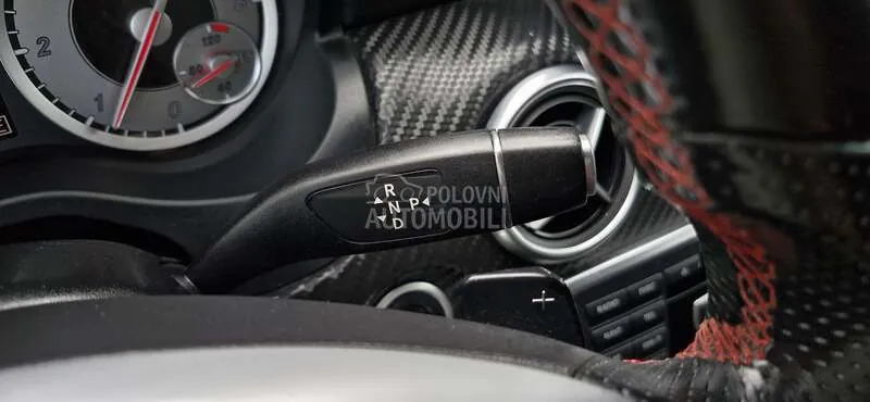 Mercedes-Benz A 200 2013 photo 3