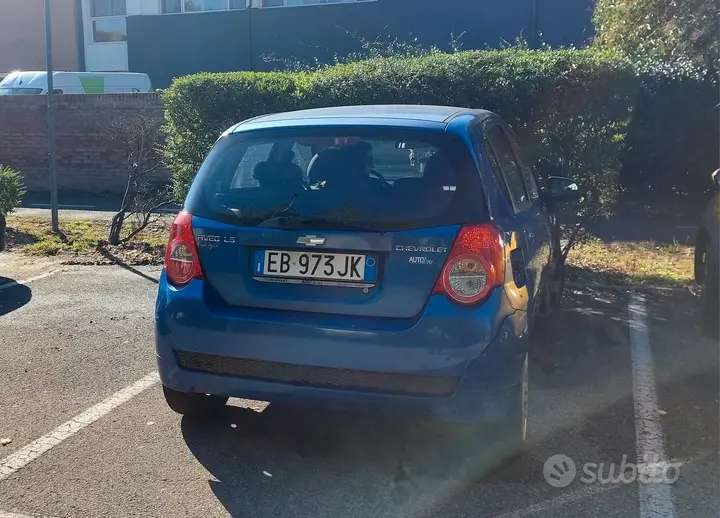 Chevrolet Aveo 2010 photo 3