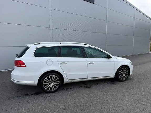 Volkswagen Passat 2012 photo 3