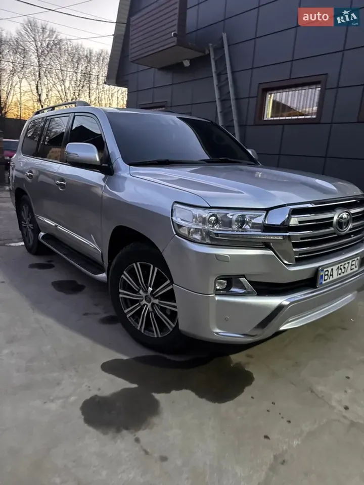 Toyota Land Cruiser
