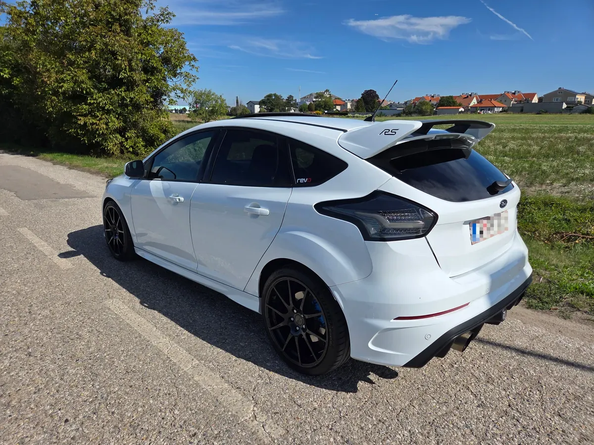 Ford Focus 2017 photo 3