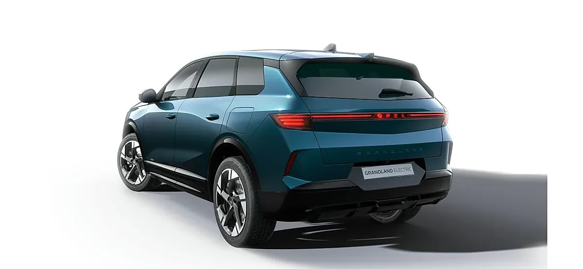 Opel Grandland photo 3