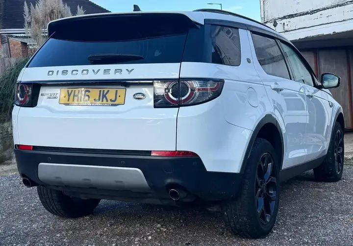 Land Rover Discovery Sport 2016 photo 4
