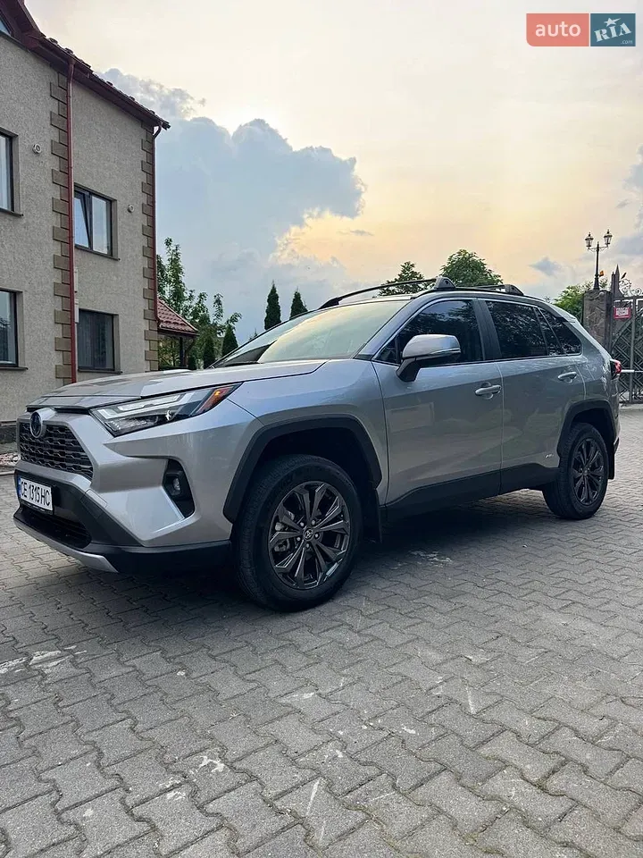 Toyota Rav4 2023 photo 4
