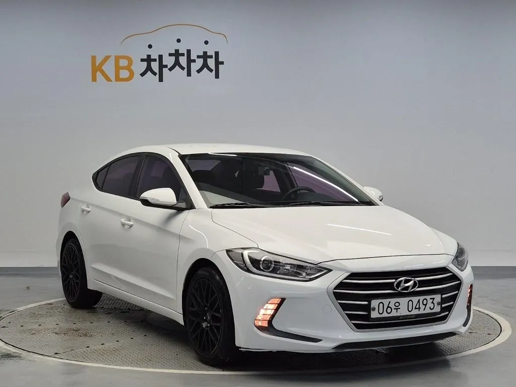 Hyundai Avante 2016 photo 4